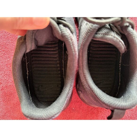 Nike Running Shoes Women's Size 7 Black - Picture 3 of 5